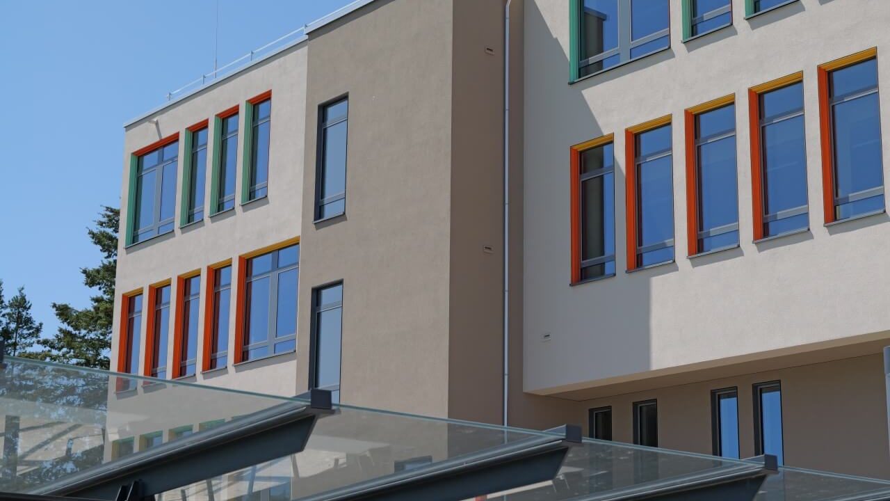 Außen - Oberschule Arnsdorf