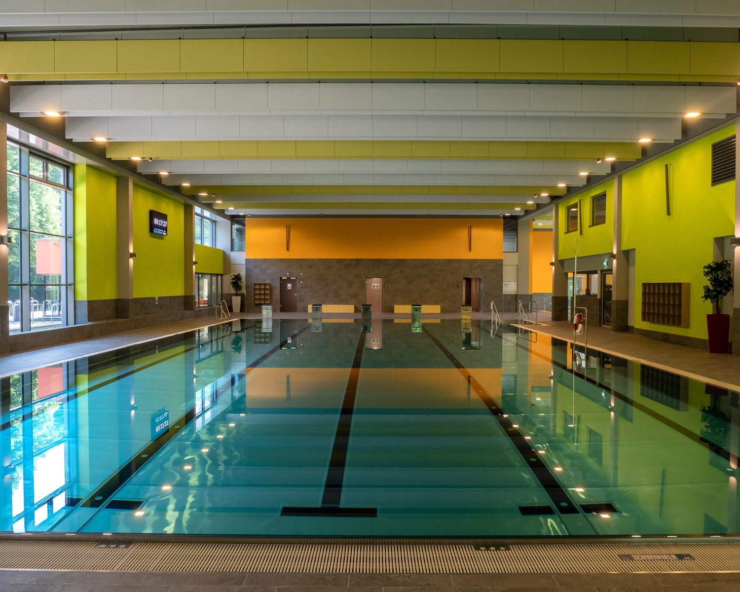 schwimmhalle-forst-16