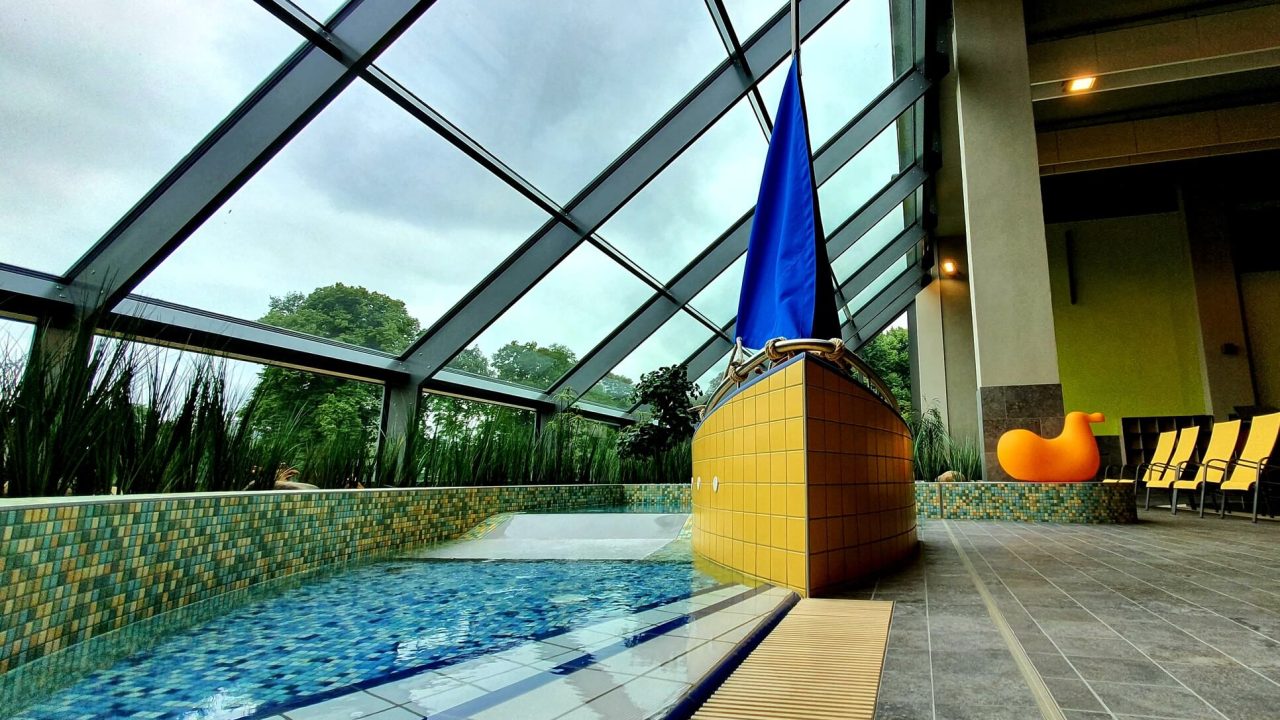 schwimmhalle-forst-9