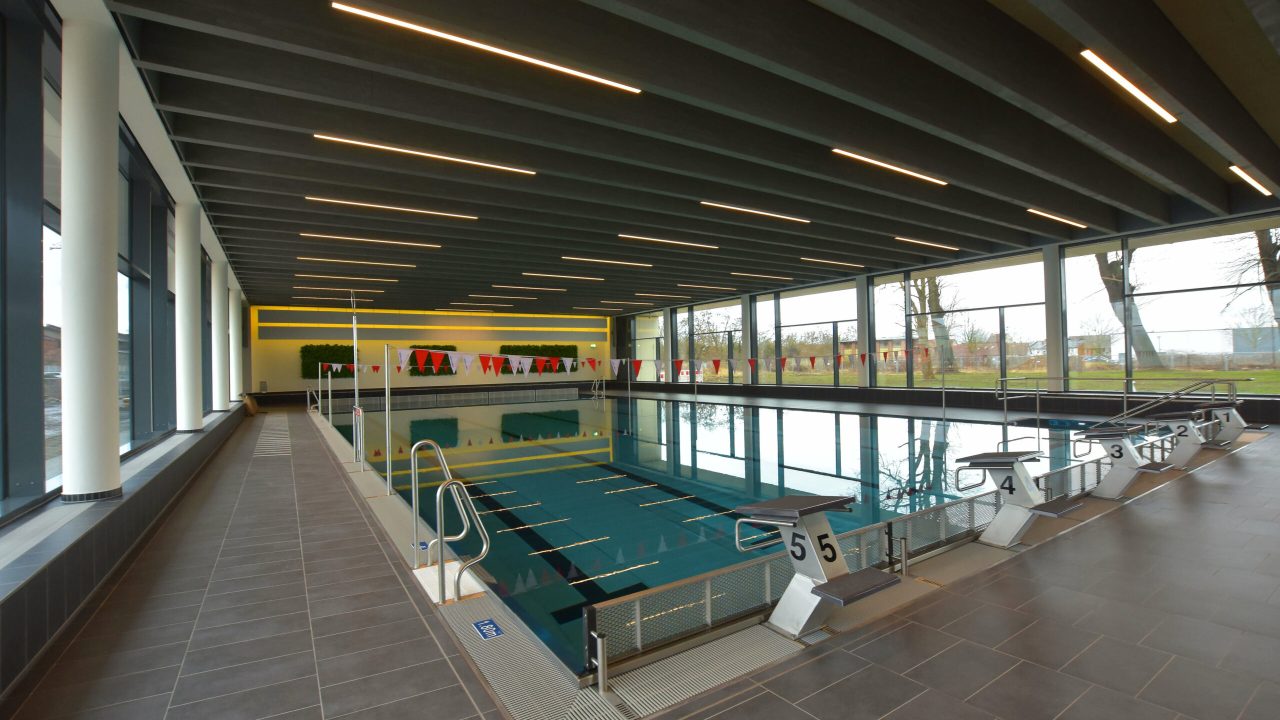 schwimmhalle-oschersleben-14