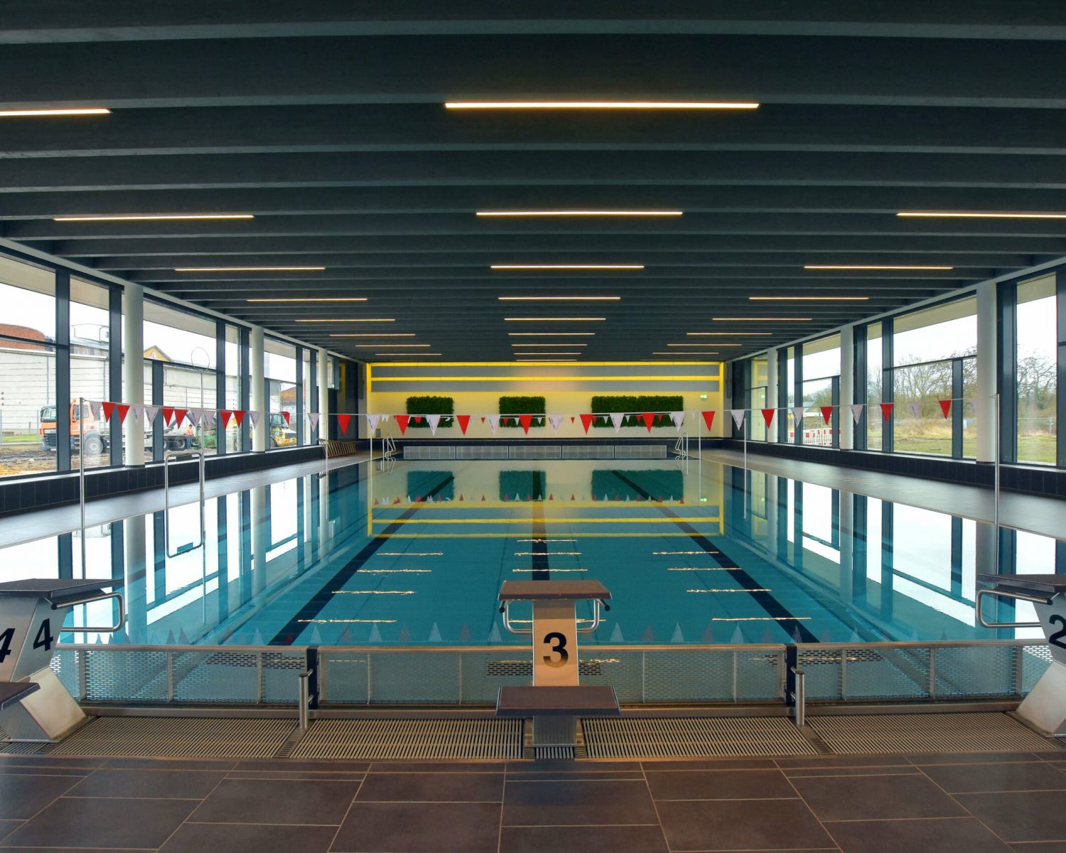 schwimmhalle-oschersleben-15