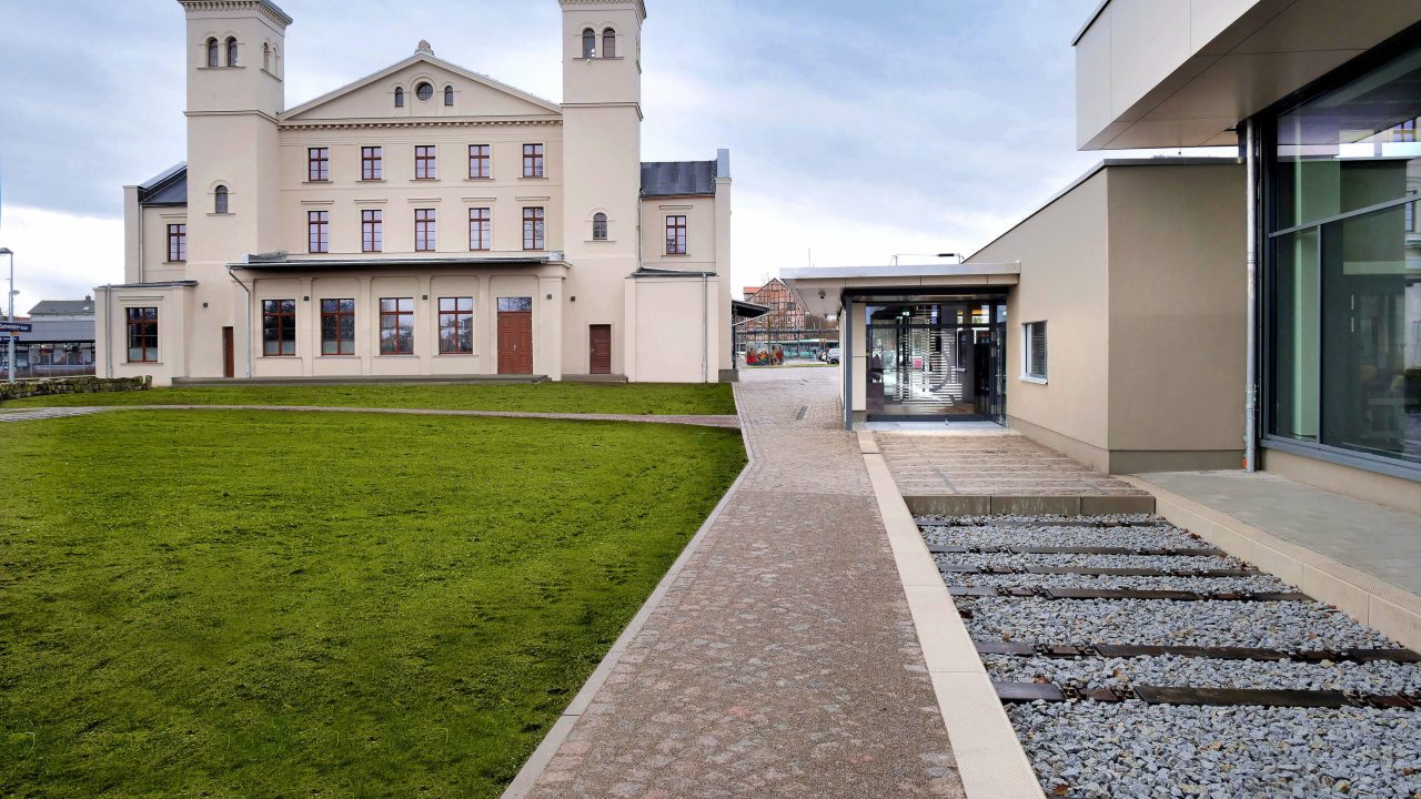 schwimmhalle-oschersleben-20