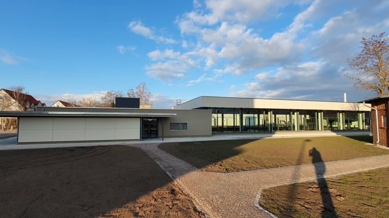 schwimmhalle-oschersleben-8